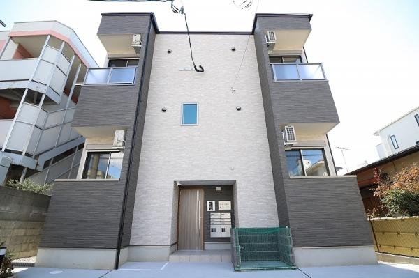 福岡市東区原田１丁目のアパート