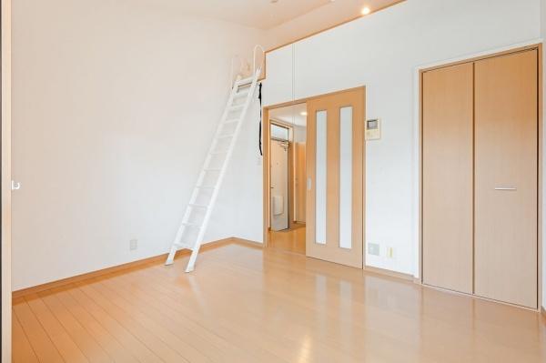 福岡市博多区吉塚１丁目のアパート