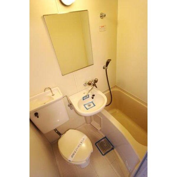 福岡市東区御島崎２丁目のマンション