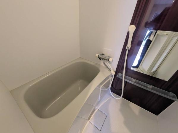 福岡市東区名島５丁目のアパート