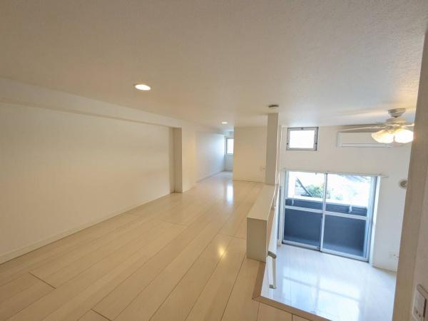 福岡市東区名島５丁目のアパート