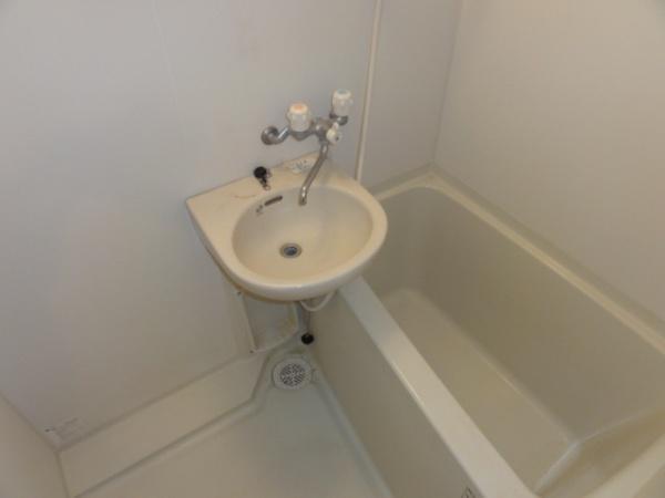 福岡市東区箱崎２丁目のアパート