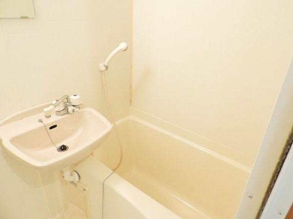 福岡市東区筥松２丁目のアパート