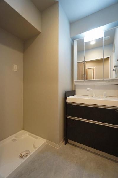 福岡市博多区吉塚１丁目のマンション