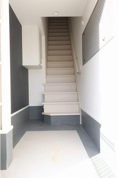 福岡市東区名島１丁目のアパート