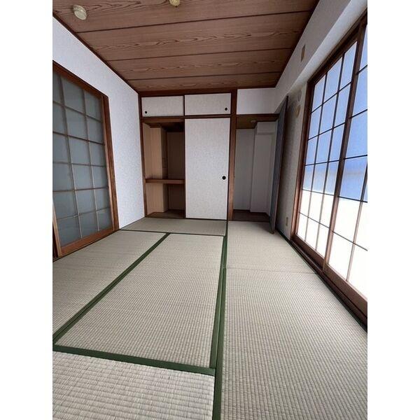 福岡市博多区千代４丁目のマンション