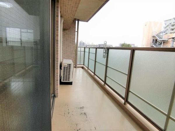 福岡市博多区吉塚３丁目のマンション