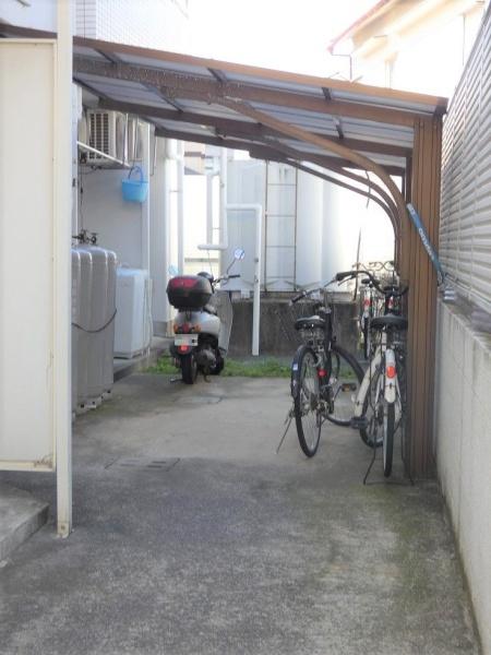 福岡市東区名島２丁目のアパート