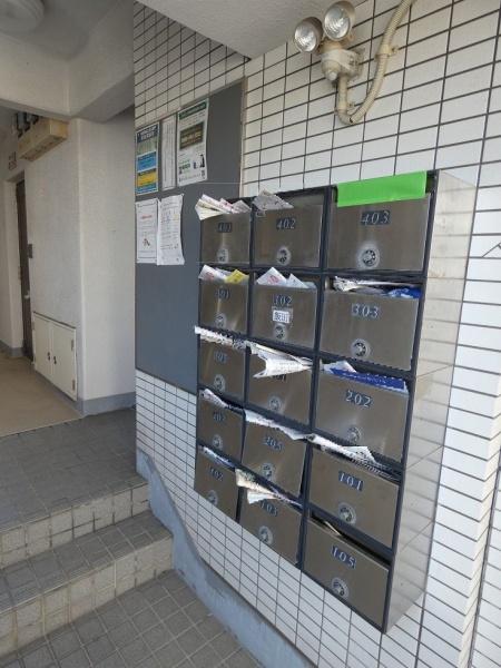 福岡市東区名島２丁目のアパート