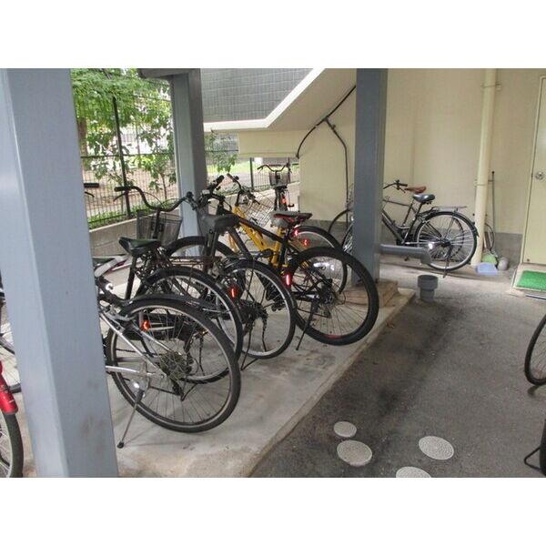 福岡市博多区吉塚２丁目のマンション