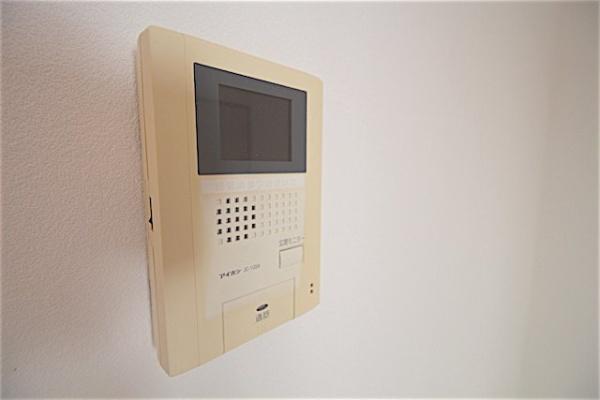 福岡市博多区吉塚１丁目のアパート