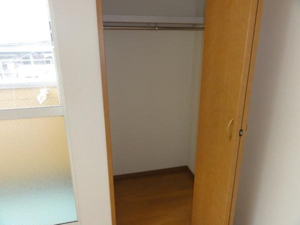福岡市博多区千代１丁目のアパート