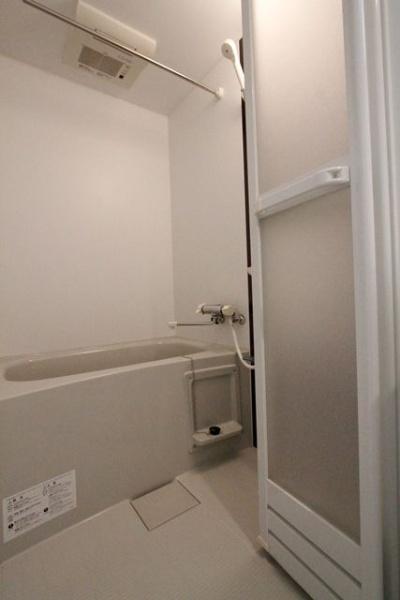 福岡市東区名島３丁目のアパート