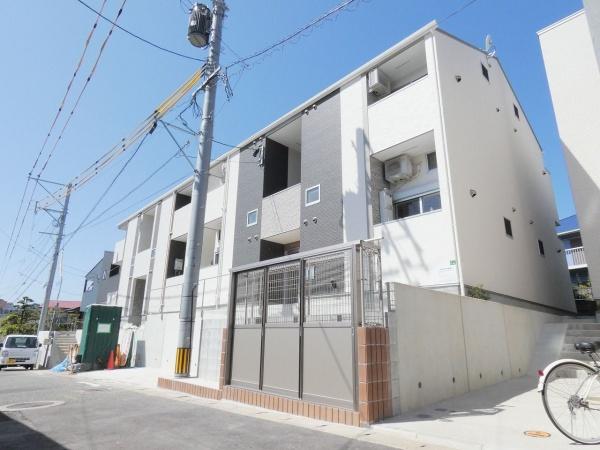 福岡市東区名島5丁目のアパート