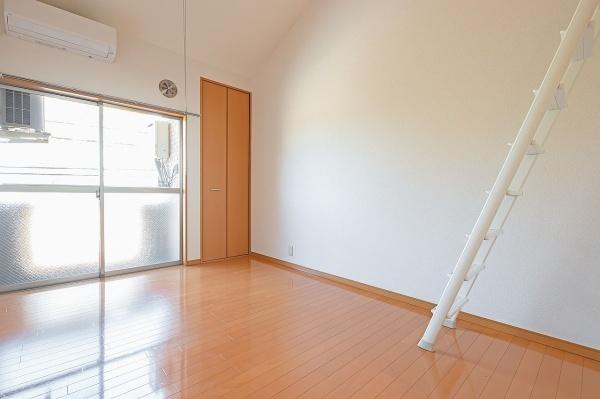 福岡市東区箱崎３丁目のアパート