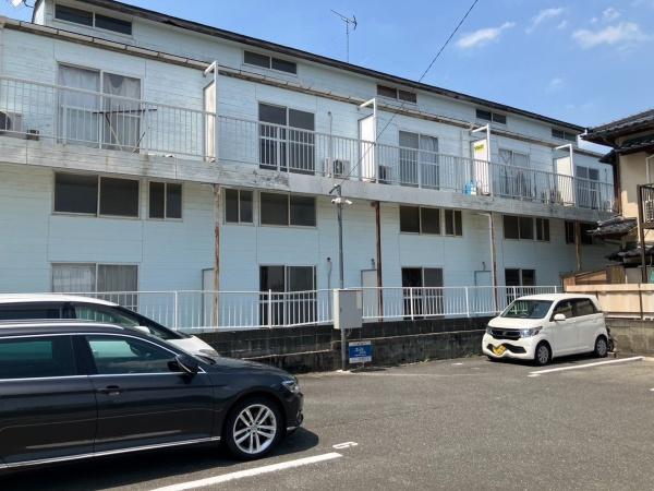 福岡市東区千早２丁目のアパート