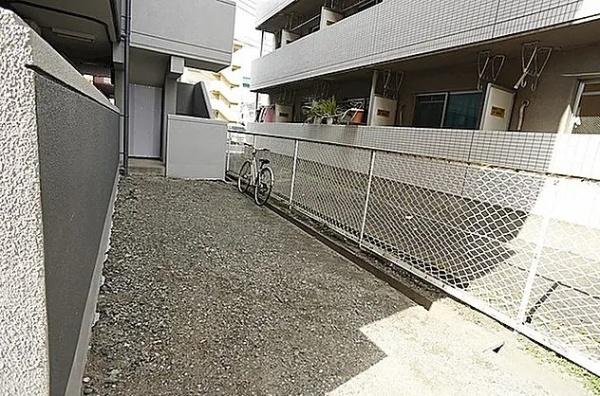 福岡市東区箱崎４丁目のアパート