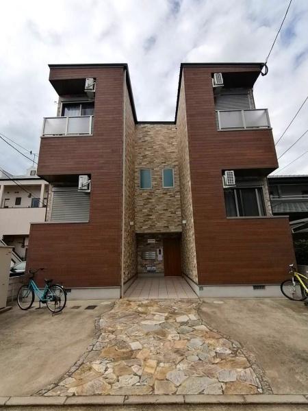 福岡市東区馬出４丁目のアパート