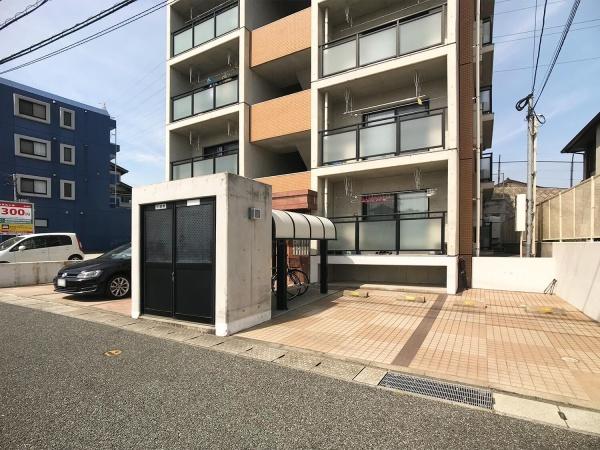 福岡市東区松崎４丁目のマンション