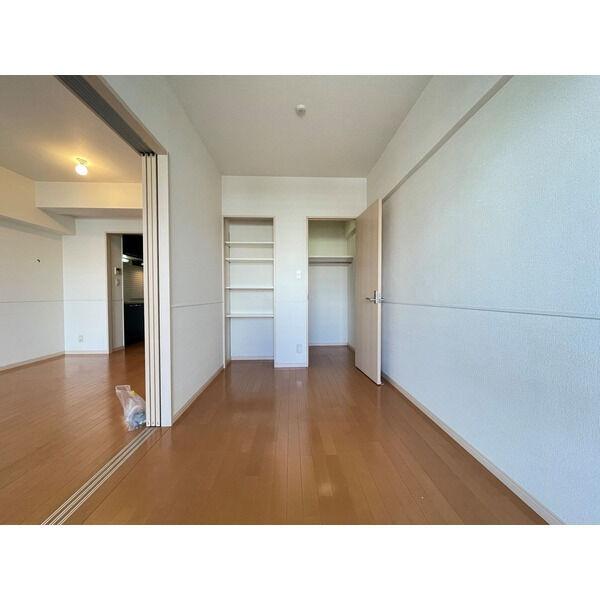 セゾンドール貝塚