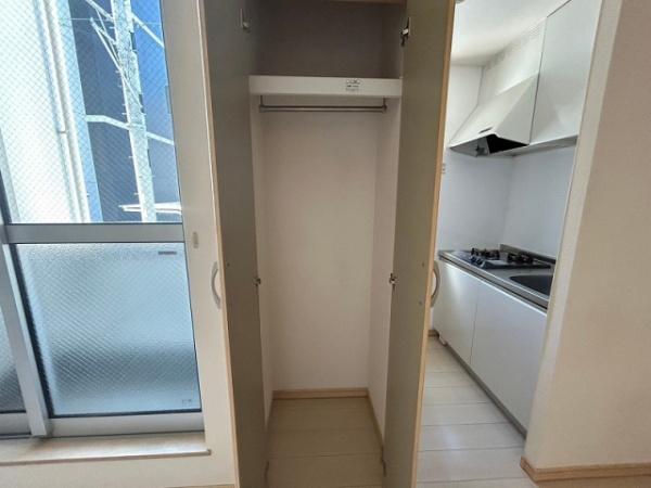 福岡市東区名島２丁目のアパート