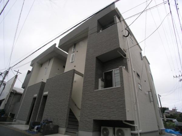 福岡市東区名島2丁目のアパート