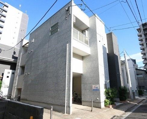 福岡市博多区千代１丁目のアパート
