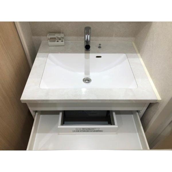 福岡市博多区吉塚６丁目のマンション