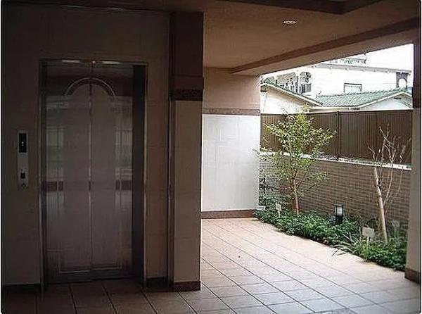 福岡市博多区吉塚３丁目のマンション