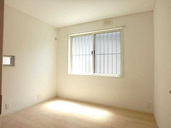 福岡市東区名島４丁目のアパート