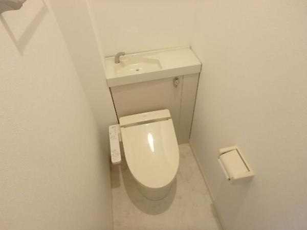福岡市東区名島４丁目のアパート