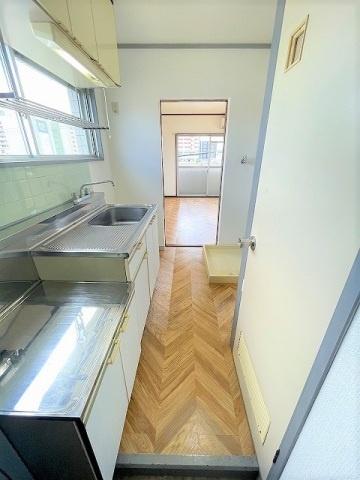 福岡市博多区吉塚１丁目のマンション