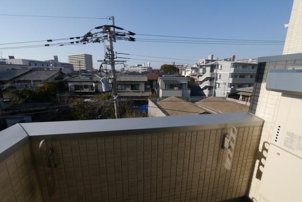 福岡市東区原田１丁目のアパート