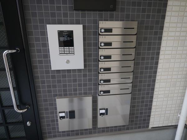 福岡市博多区千代１丁目のアパート