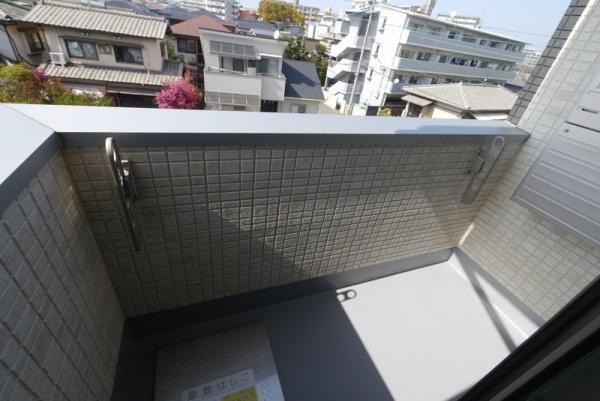 福岡市東区原田１丁目のアパート