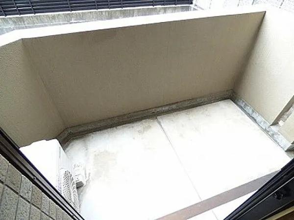 福岡市博多区吉塚３丁目のマンション