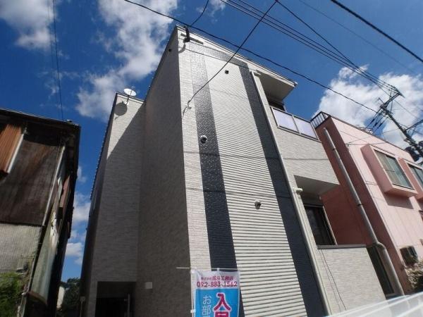福岡市博多区千代4丁目のアパート