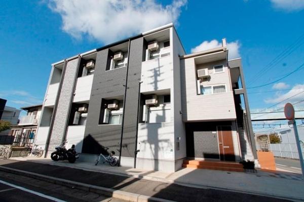 福岡市東区箱崎4丁目のアパート