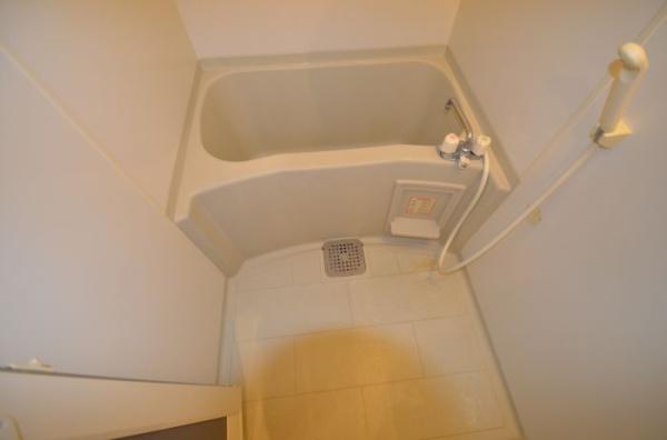 福岡市博多区吉塚４丁目のマンション
