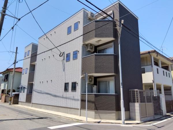 福岡市東区千早１丁目のアパート