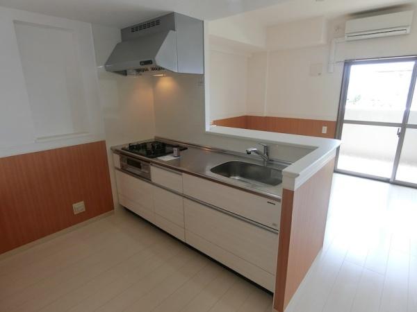 福岡市博多区吉塚１丁目のマンション