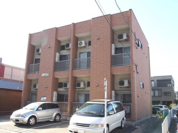 福岡市博多区吉塚3丁目のアパート