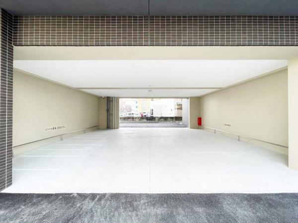 福岡市博多区吉塚１丁目のマンション