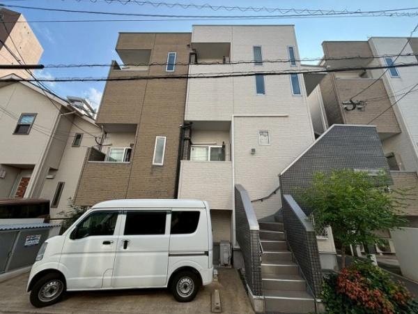 福岡市博多区千代4丁目のアパート