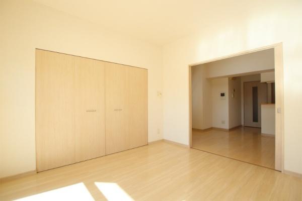 福岡市博多区千代３丁目のマンション