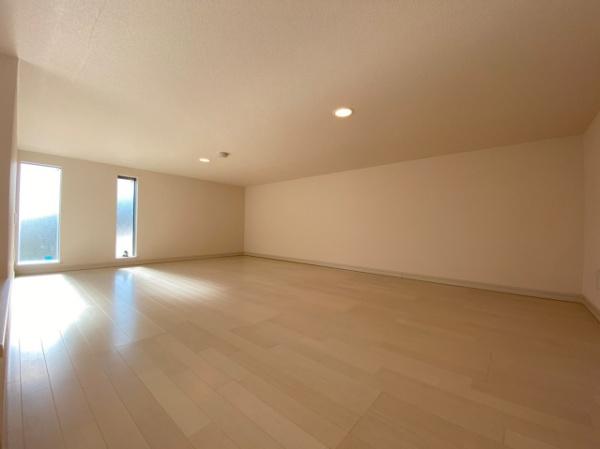 福岡市東区名島３丁目のアパート