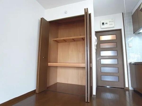 福岡市博多区吉塚６丁目のマンション