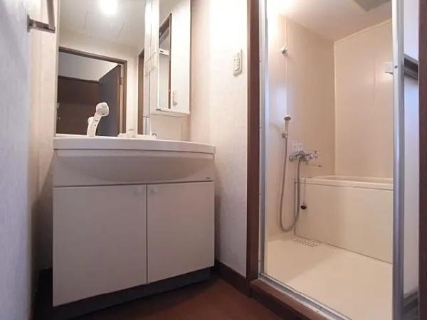 福岡市博多区吉塚６丁目のマンション