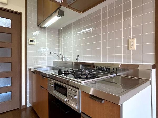 福岡市博多区吉塚６丁目のマンション
