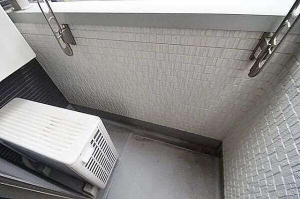 福岡市東区馬出４丁目のアパート